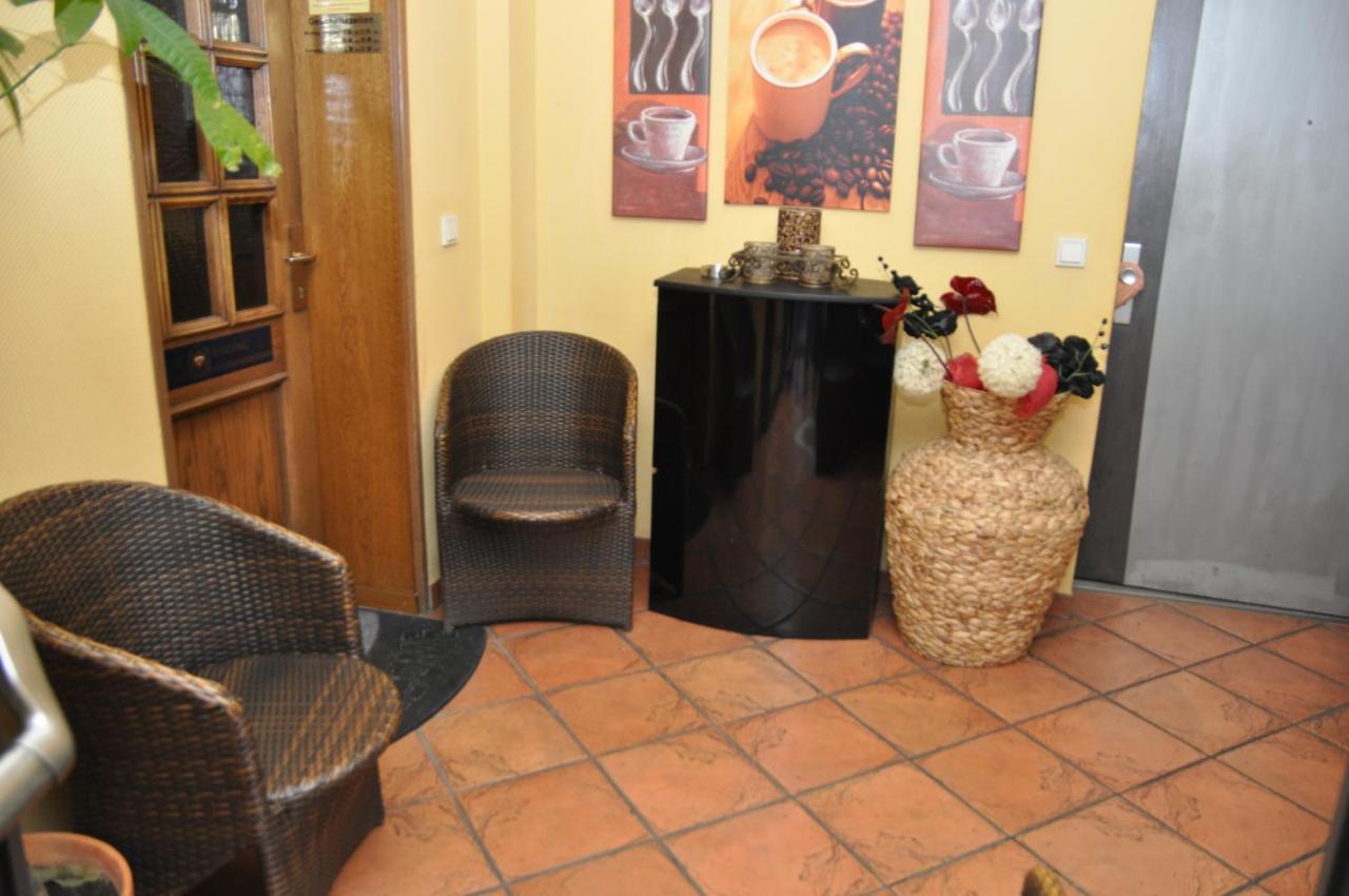 Stadtcafe-Hotel Kelsterbach Extérieur photo